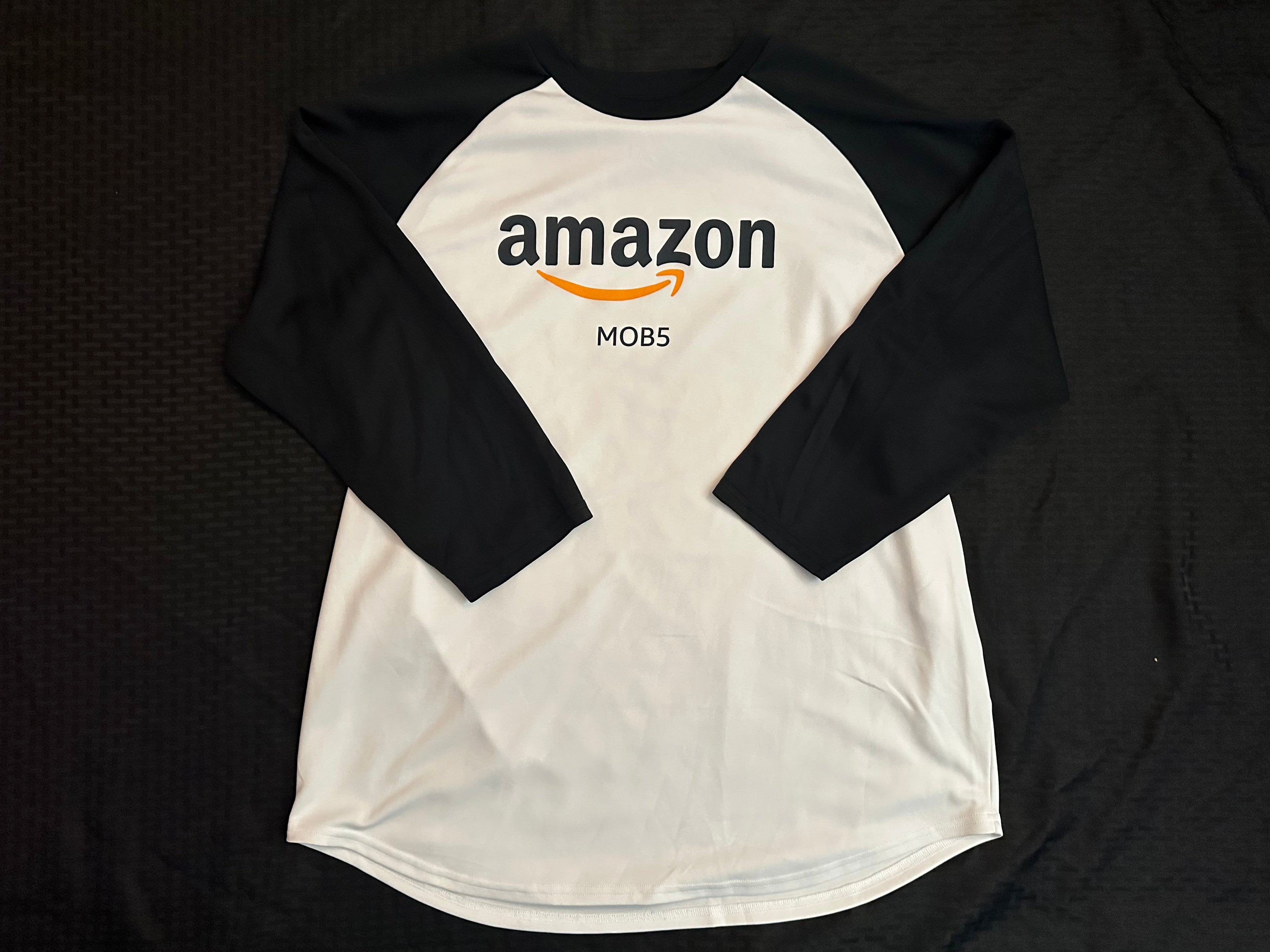 MOB5 Black / White Raglan