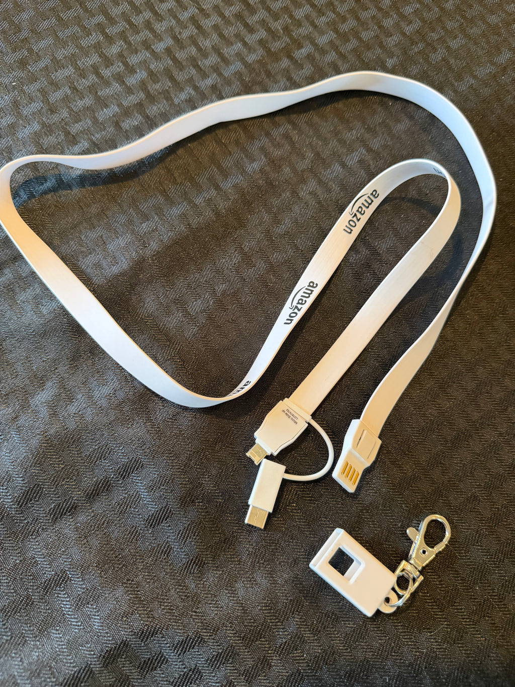 Lanyard w/ Built-In USB to USB-C/Apple I-Phone