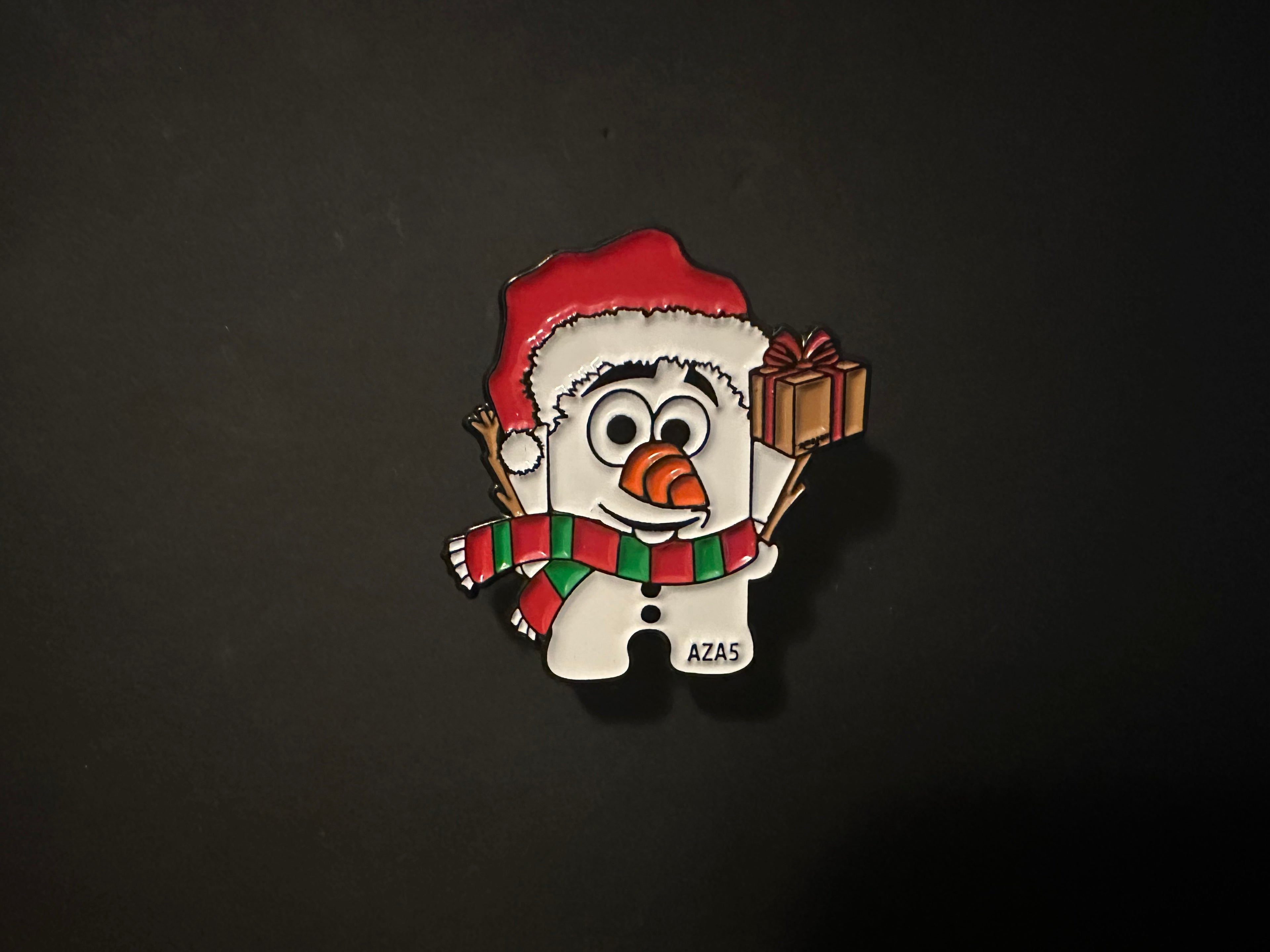 AZA5 Frosty the Snowman Peccy Enamel Pin