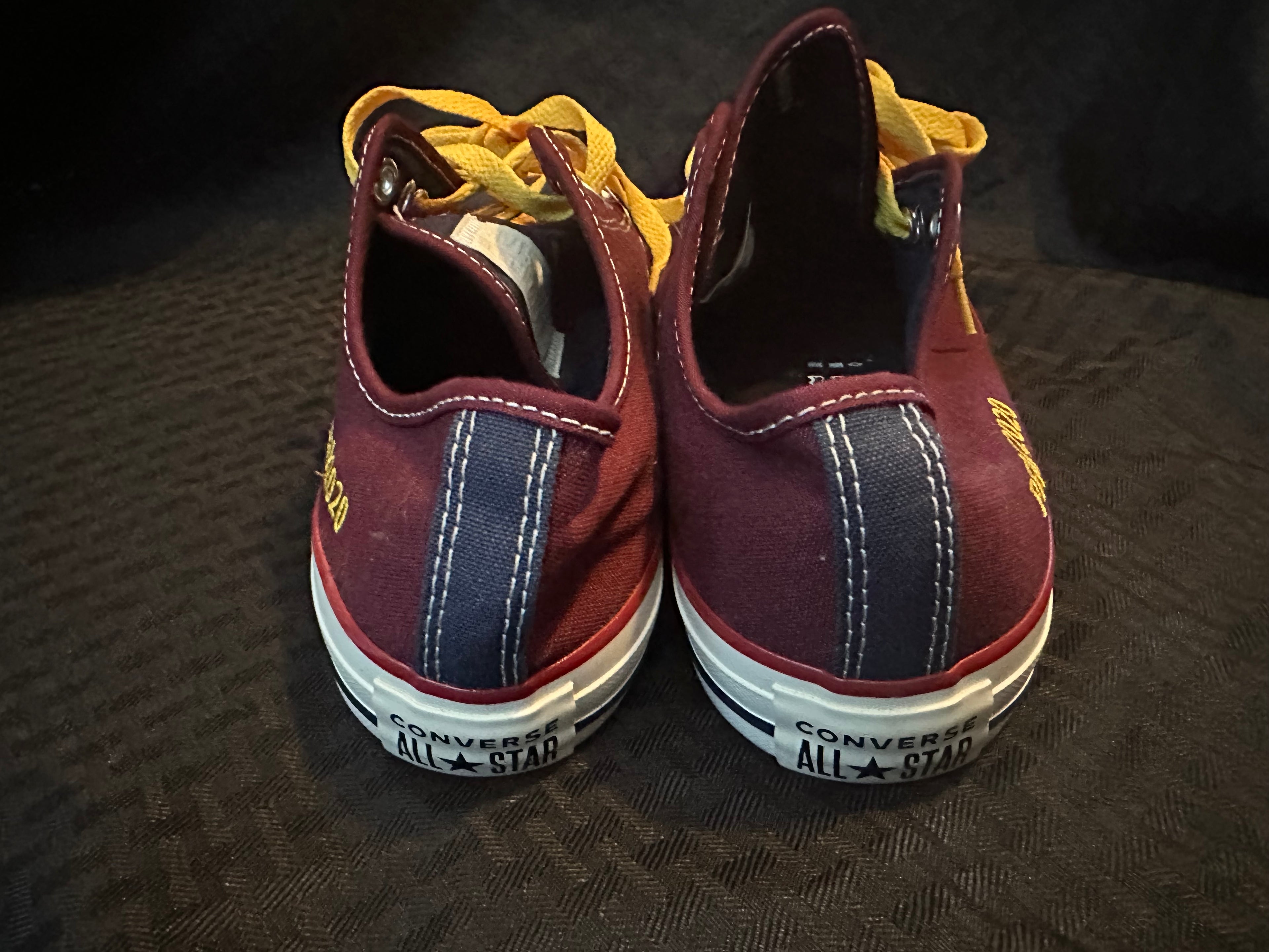 Amazon Peak 2019 Converse Shoes Size 9.5 Mens